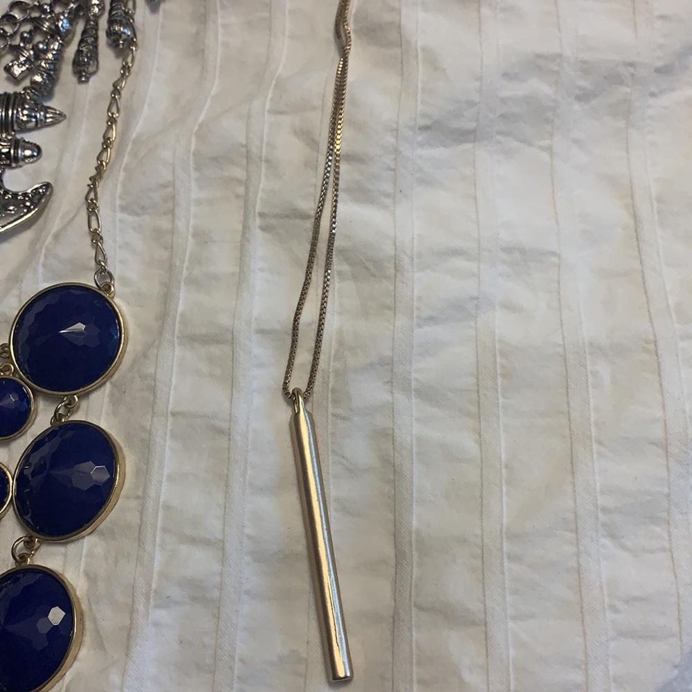 Necklaces - Picture 5 of 9